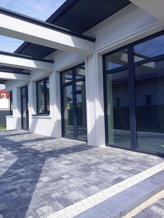 Продаж сучасного одноповерхового котеджу у с.Конопниця