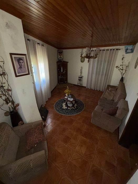 Casa com quintal.
