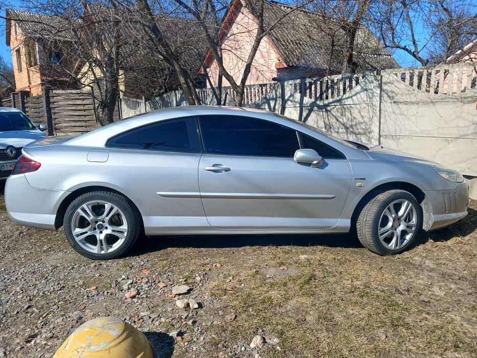 Купе PEUGEOT 407 GT.