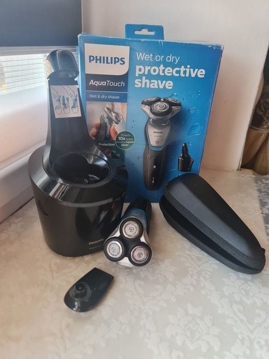 Електробритва Phillips aqua touch s 5400/26 чорна