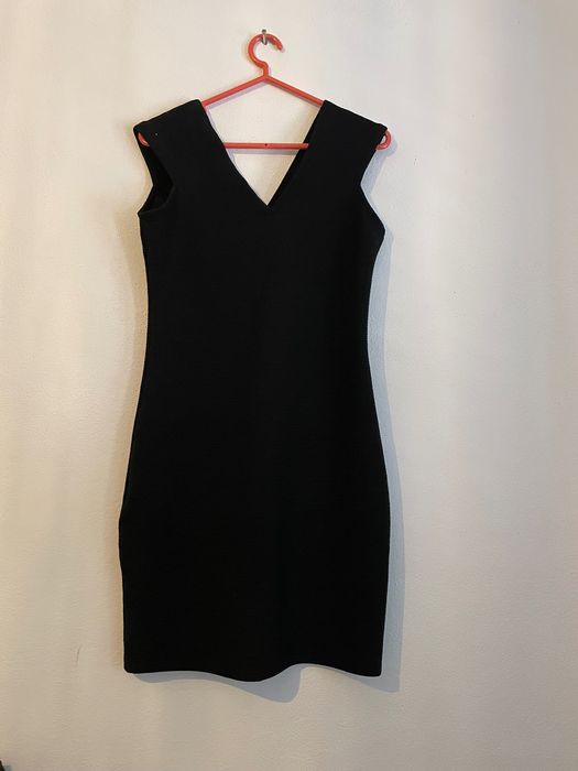 Vestido preto clássico