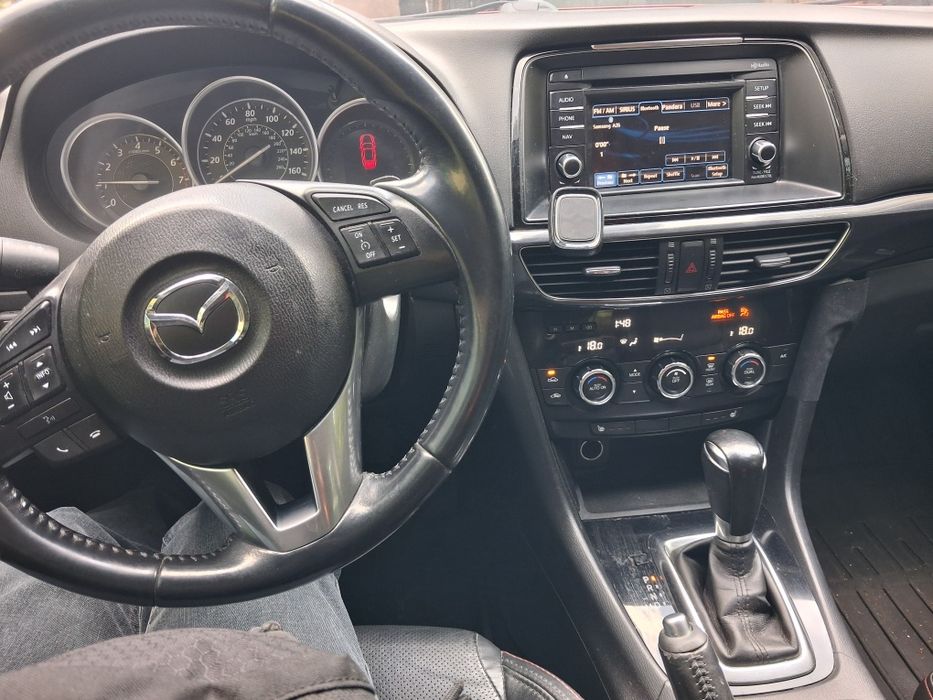 Продам свою машину. Mazda 6, 2,5 бензин, 2014 року.
