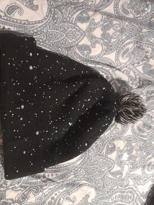 Czapka zimowa z pomponem cropp