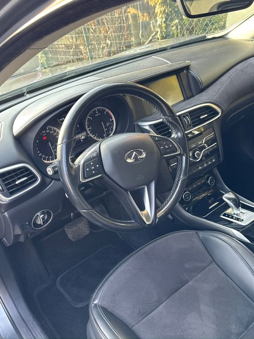 Infiniti Q30 , infiniti q30