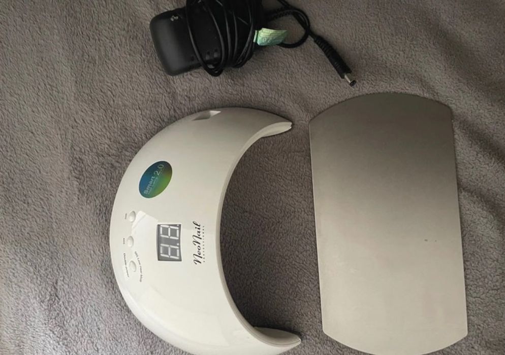 lampa do robienia paznokci NeoNail