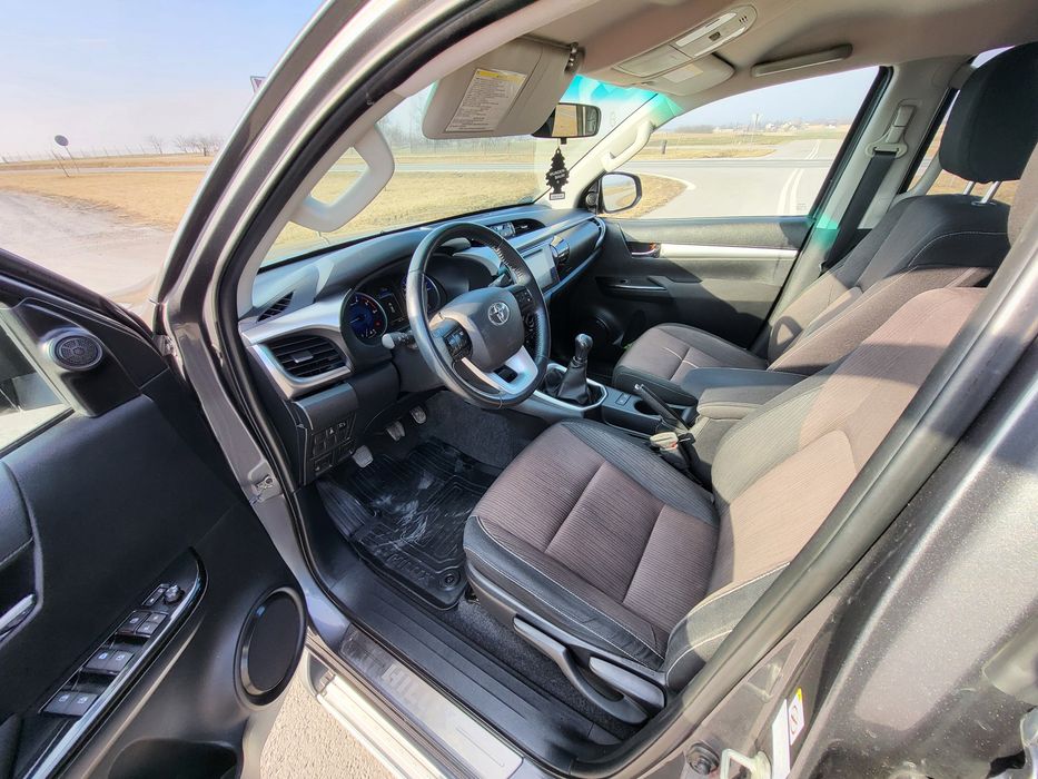Toyota Hilux 2.4 diesel 4x4 reduktor zadbana