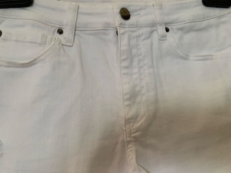 Шорты фирменные белые джинсовые Armani Exchange, р. 36