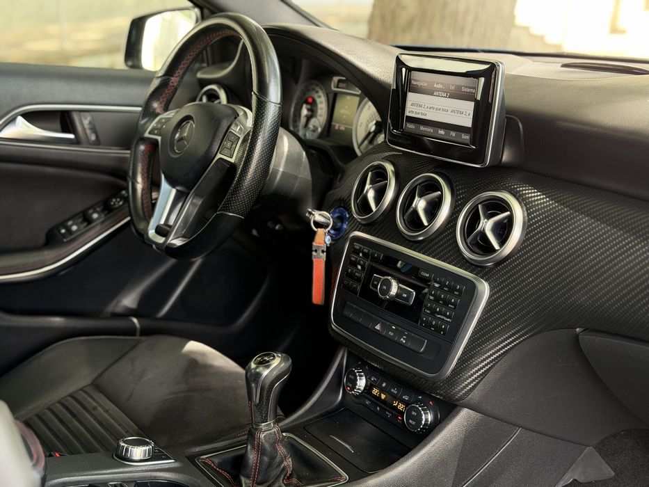 MERCEDES A200 AMG