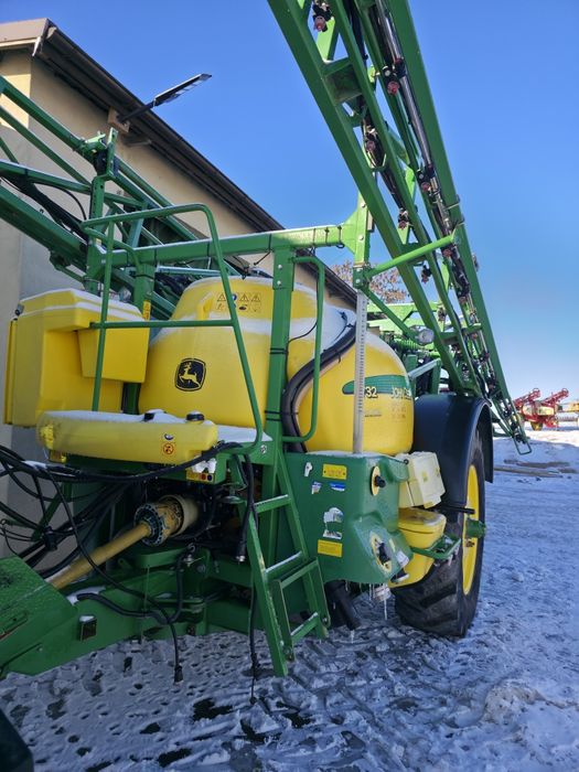 Opryskiwacz John Deere 732 , 28m
