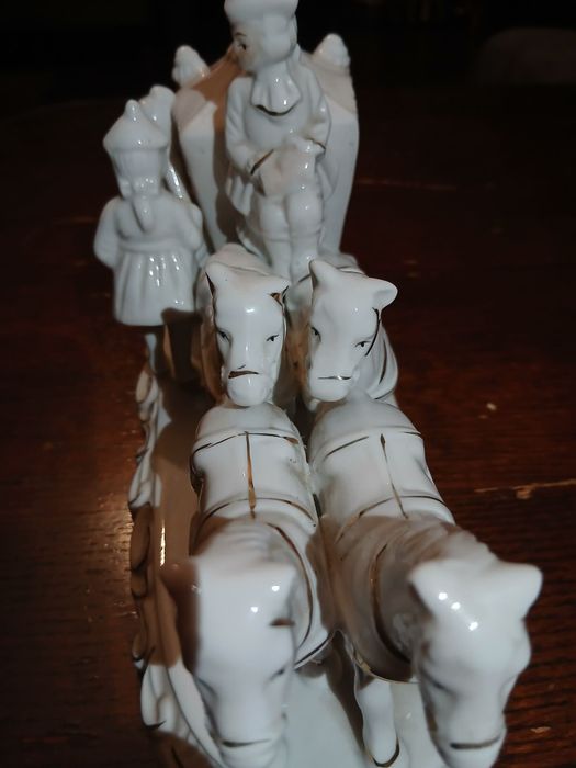 Figurka porcelanowa