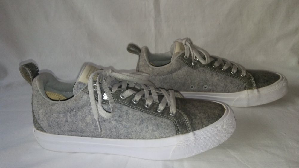 Converse all star roz.44/10/ ,- dł. wkł. 27,5 cm- jak nowe
