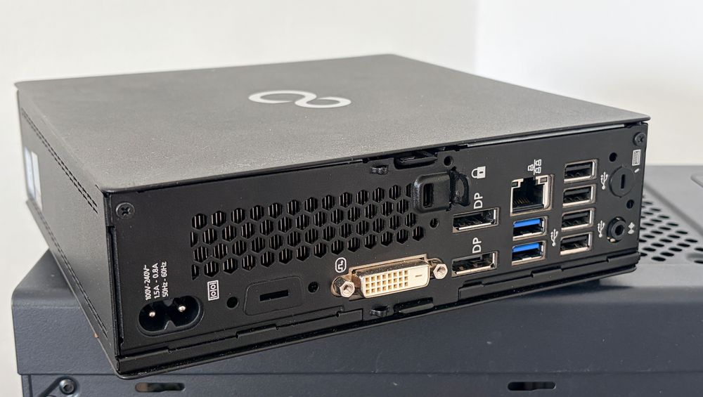 Mini PC Fujitsu Esprimo Q558 i3-9100 8GB 256GB Win10 Pro