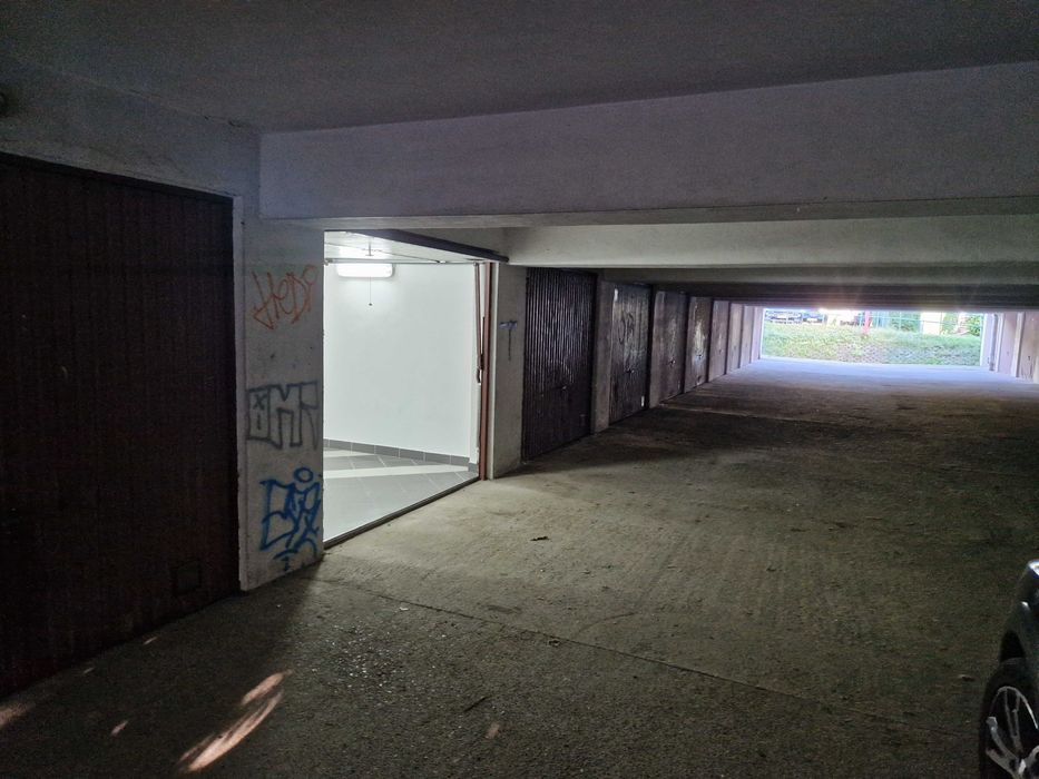 Garaż / magazyn do wynajęcia - Radzikowskiego 81 - Widok 4