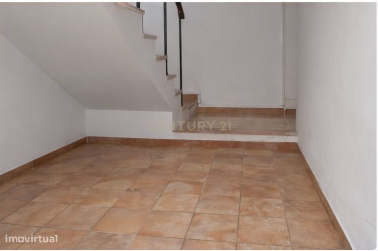 Predio com 2 andares,  Crato, Portalegre