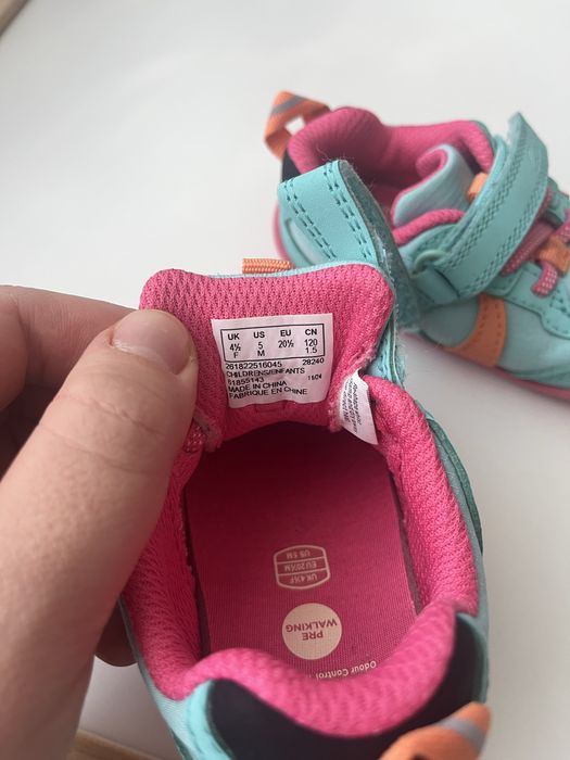 Кросівки демісезонні Clarks 20 розмір для дівчинки
