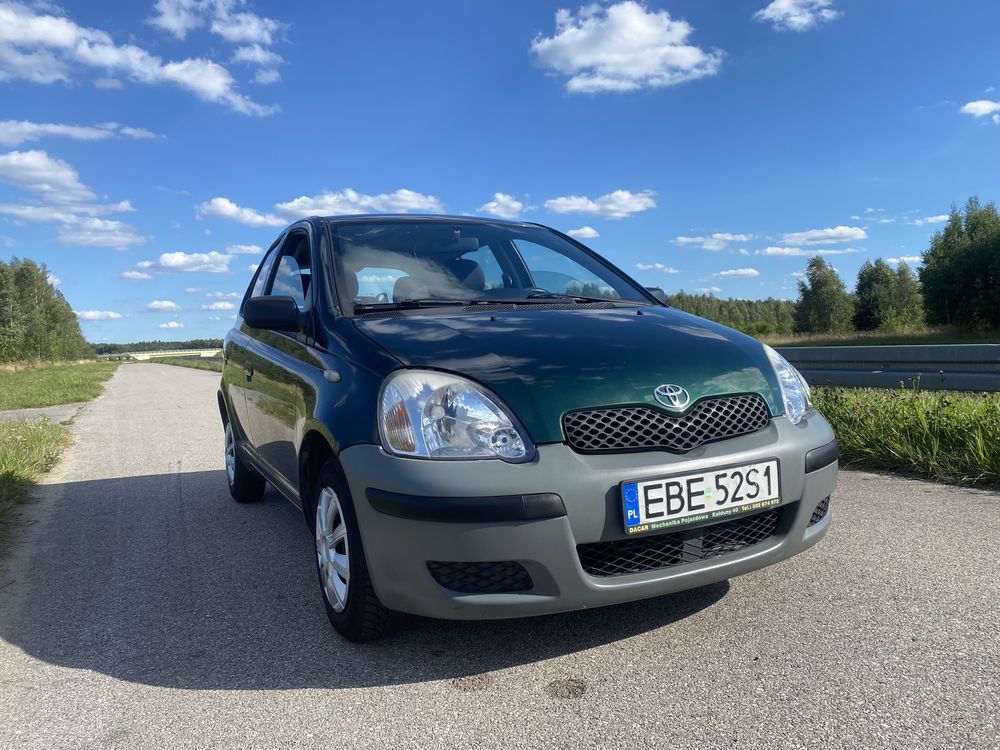 Toyota Yaris 1.0 Base