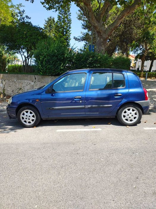 Renault Clio 1999 – Gasolina – Barato – Oeiras – Bom estado gera