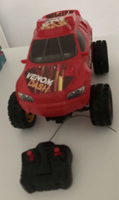 Carro telecomandado como novo