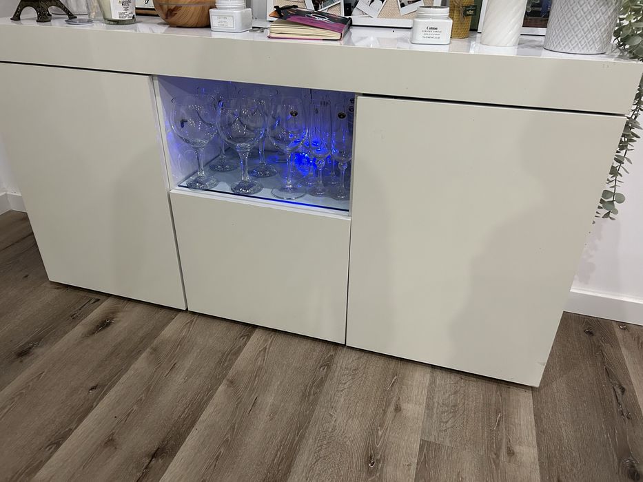 Aparador Branco de Sala