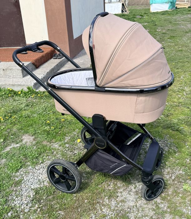 Продам каляску Carello Ultimo 2 в 1