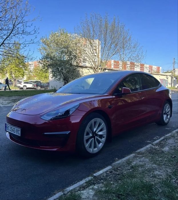 Аренда прокат авто Тесла модел 3 tesla model 3
