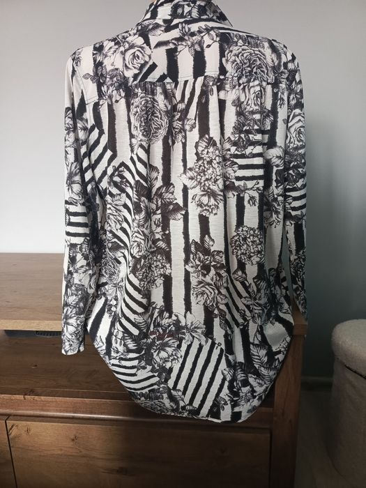 Koszula biało czarna w kwiaty paski alternative damska S H&M