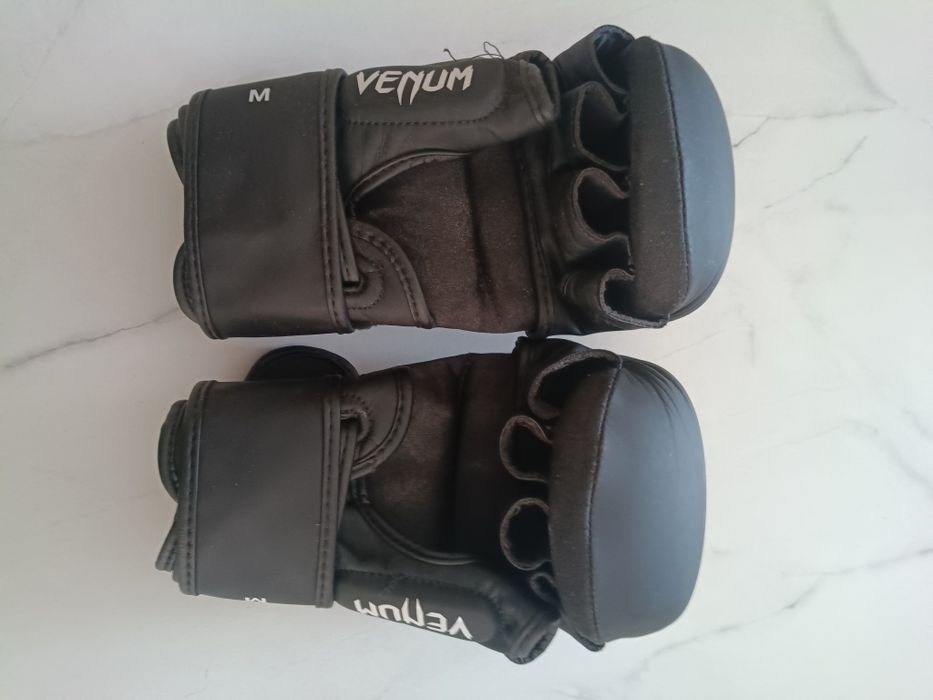 Rękawice MMA r.M Venum