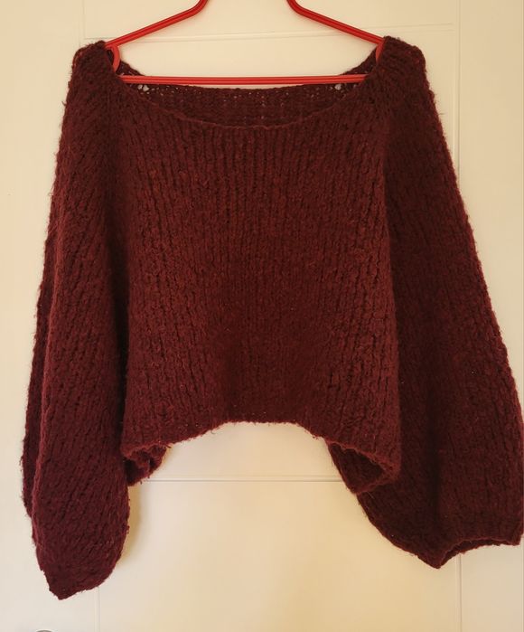 Oversizowy krótki sweterek  z szerokimi rękawami ( handmade )