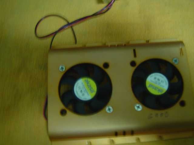 Ventoinhas para Disco Rigido (Uma não trabalha)