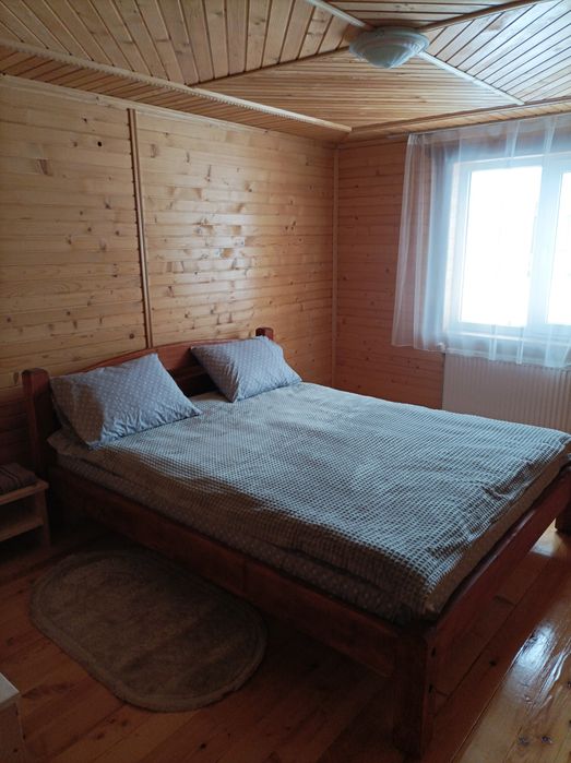 Відпочинок в карпатах з Чаном під лісом "Berdo"