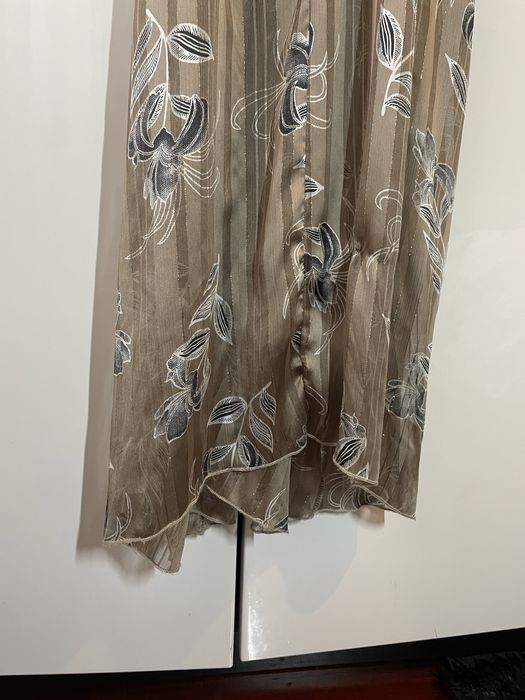 Vestido comprido elegante de cerimónia ou casamento