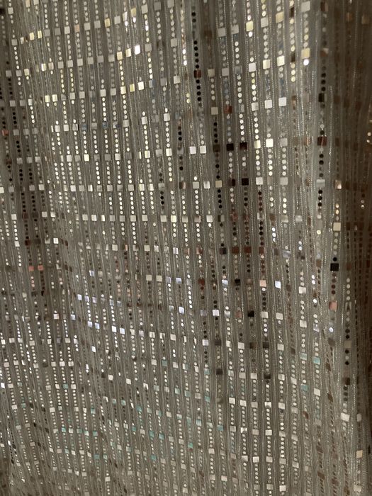 Cekinowa sukienka Vila