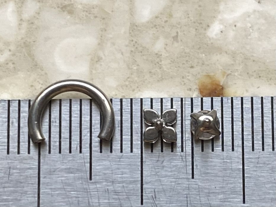 Unisex kolczyk 6 mm piercing 16 G kółko podkówka Tytan