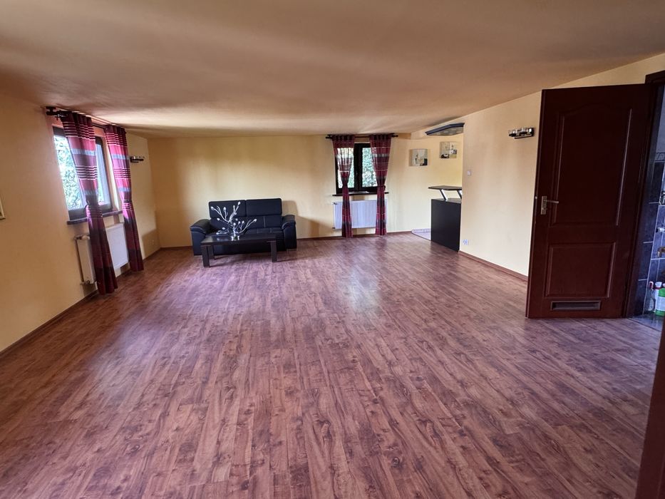 Wynajmę piętro 120m2 w Piastowie