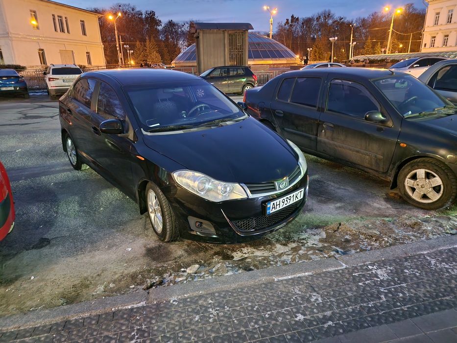 Авто в хорошому стані нефарбоване