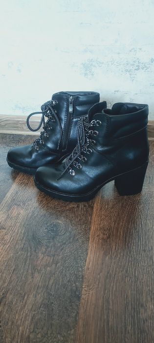 Botki czarne skórzane