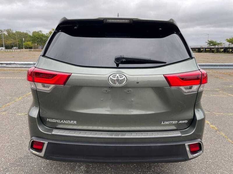2018 Toyota Highlander