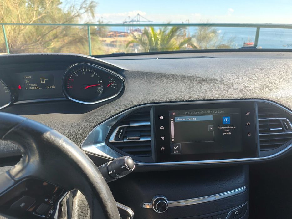 Peugeot 308 Diesel de 2015 e 157mk — photo 4