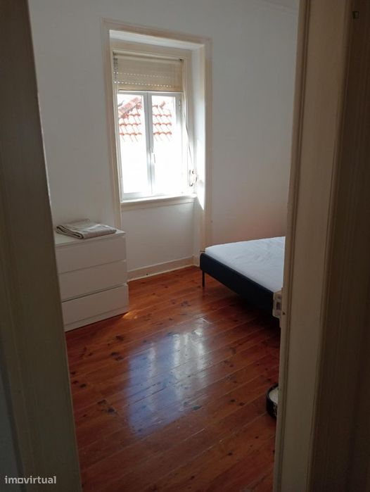 Quarto - localizado em Alameda Lisbon