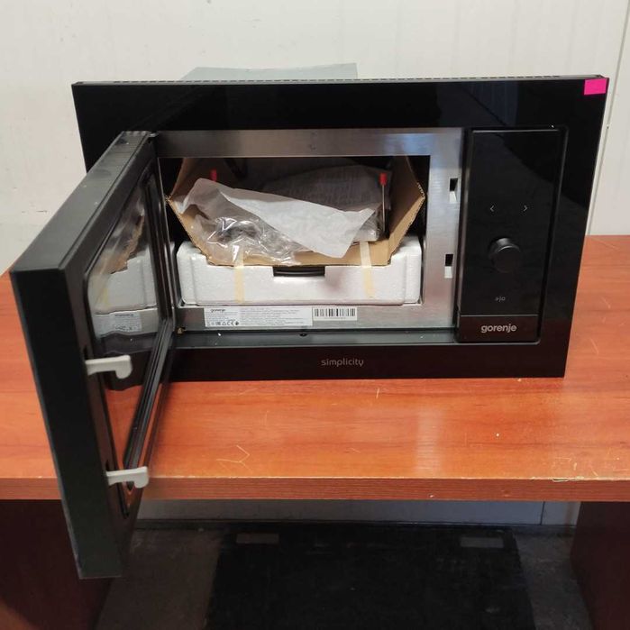 Mikrofala z grillem 23l Gorenje BM235G1SYB Inox 900W OUTLET 31JG58