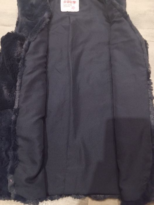 Kamizelka w rozmiarze 140