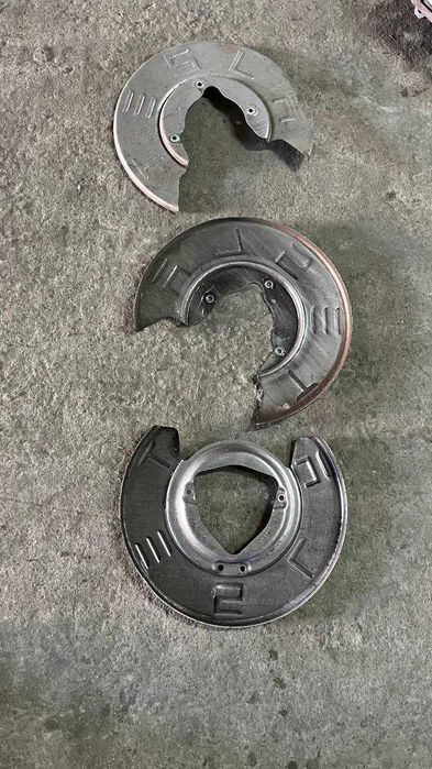 тормозні супорта і диски Tesla model 3 2018- розбірка