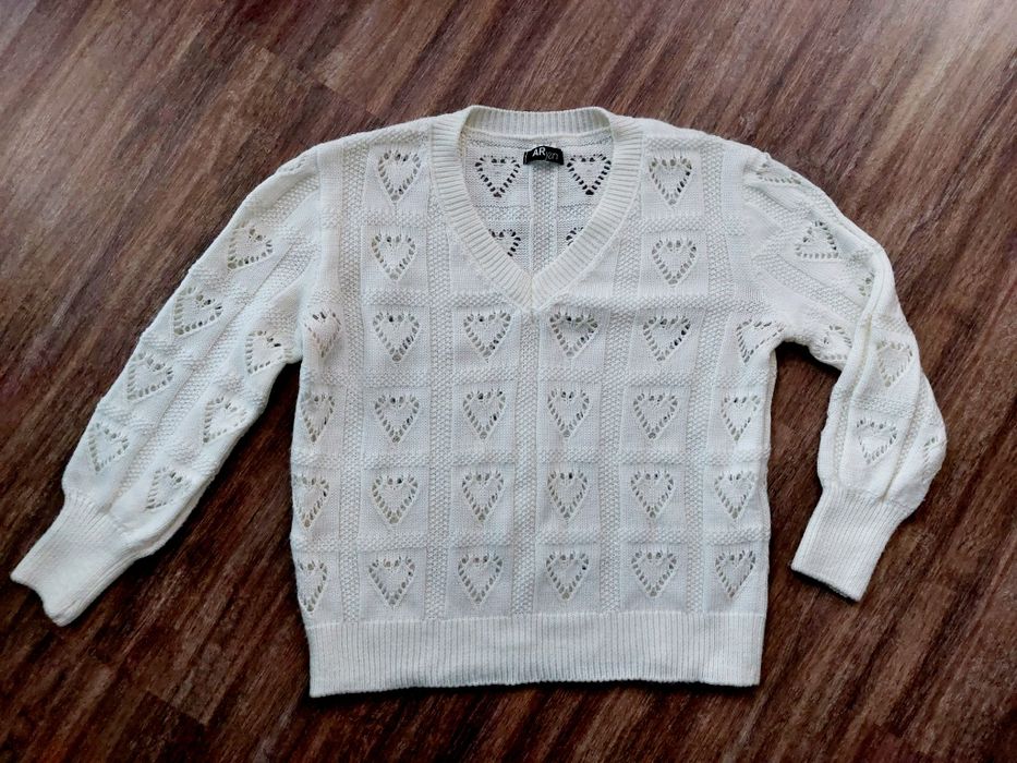 Білий светр сердечко, р.L