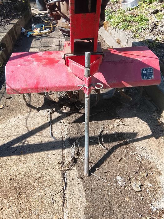 Motocultivador a funcionar bem