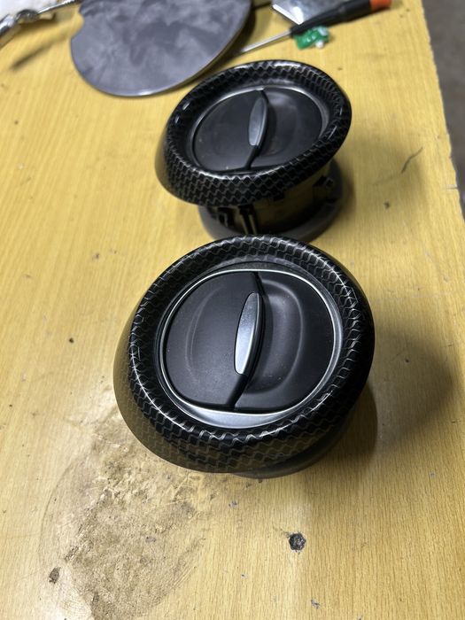 Grelhas sofagem clio 4 em carbono