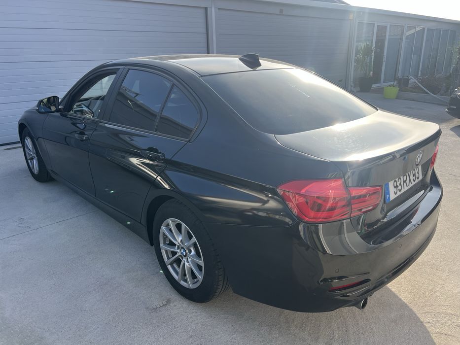 BMW 318d - Viatura com os servicos sempre efetuados na marca