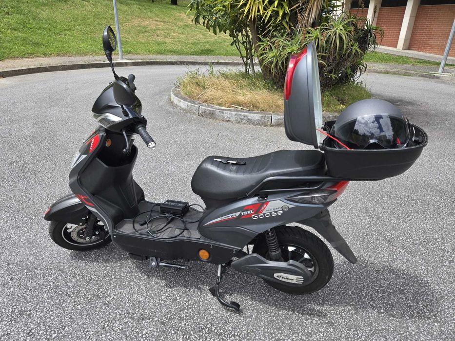Vortex Goose - Elétrica. Excelente estado, pouco uso! Precisa apenas de bateria. Não necessita carta de condução.