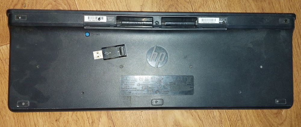 Клавіатура бездротова.