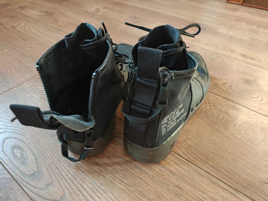 Кросівки шкіряні (снікерcи) Nike SF Air Force 1 Mid (29 см, р.45)
