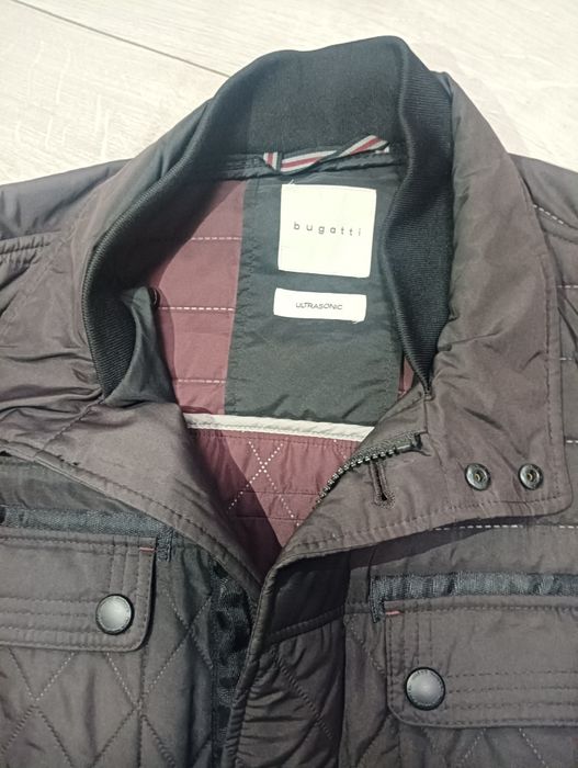 Чоловіча куртка бренду Bugatti